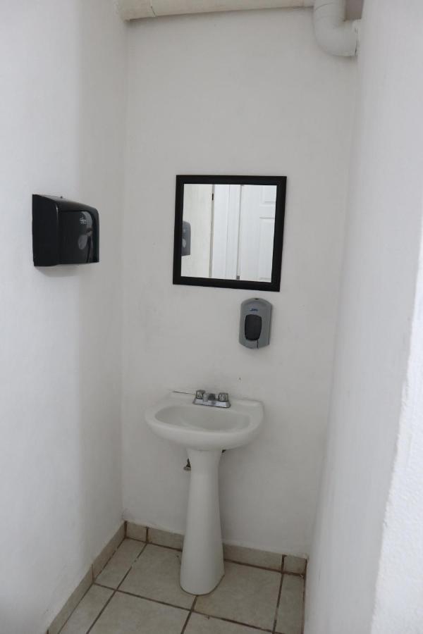 Hostal Purisima Hotel San Francisco Del Rincon Exterior photo